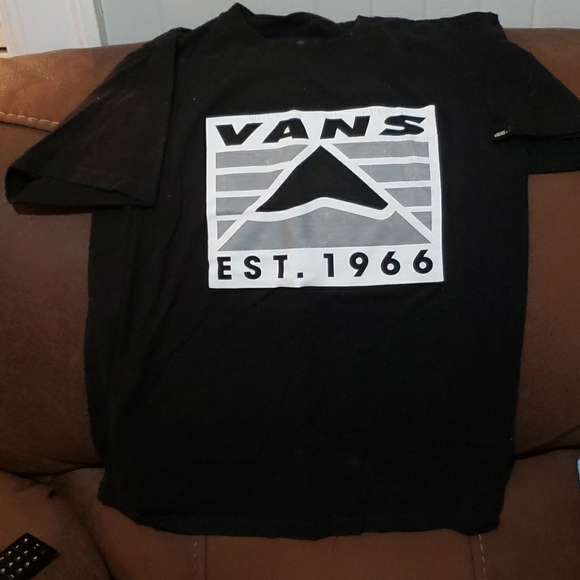 Tshirt - Picture 1 of 2